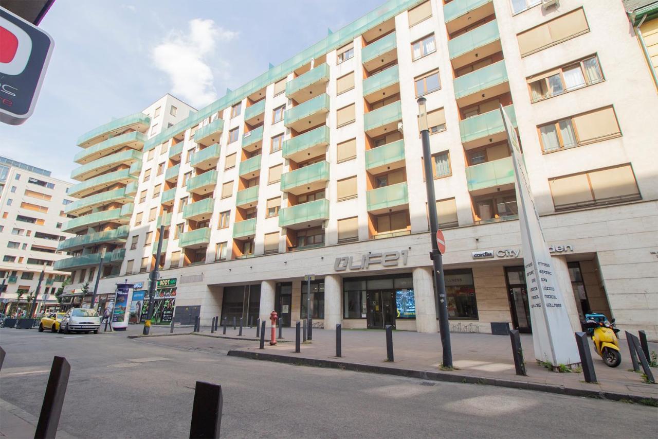 Ferienwohnung Corvin Modern Studio With Ac, Parking Budapest Exterior foto