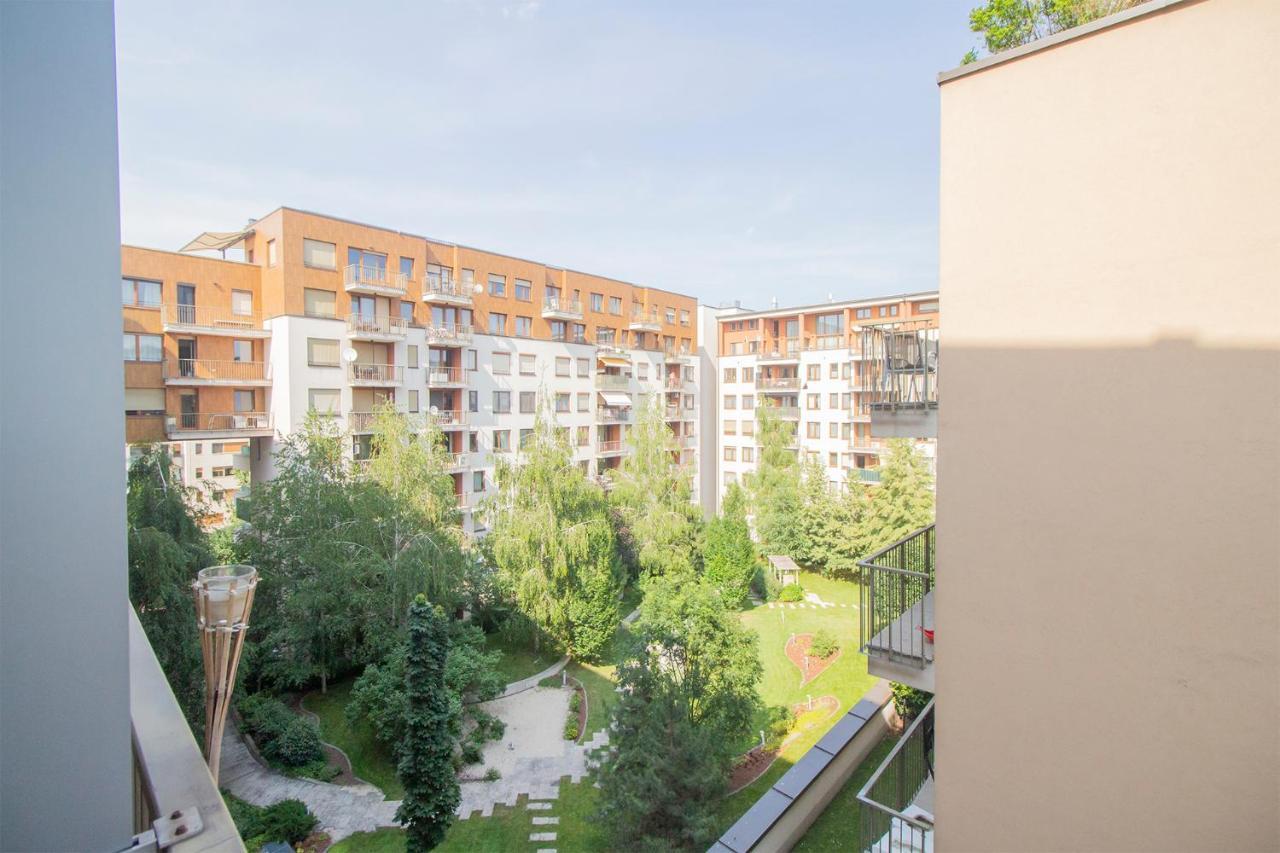 Ferienwohnung Corvin Modern Studio With Ac, Parking Budapest Exterior foto